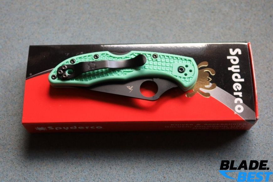 Нож SPYDERCO DELICA 4 Black (CPM M4, FRN) фото